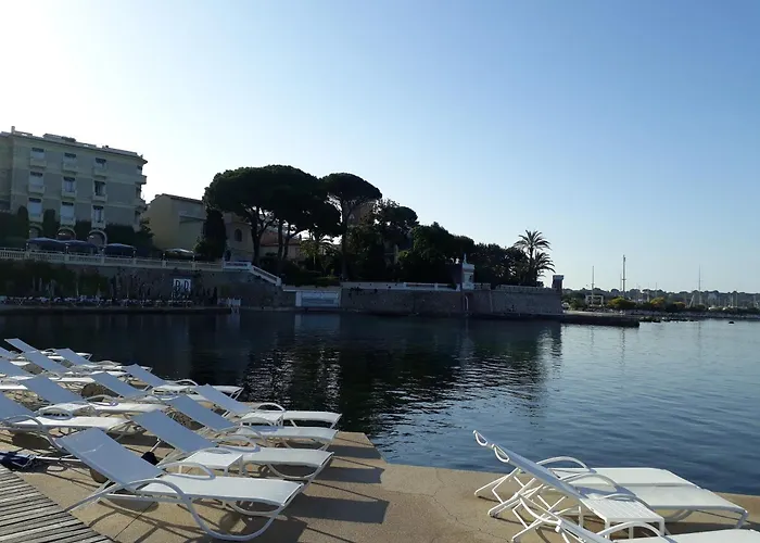 Le Sorrento شقة